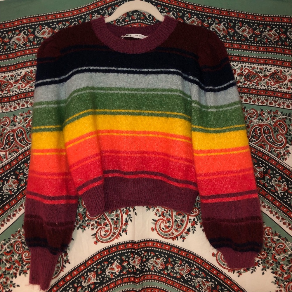 Cropped sweater